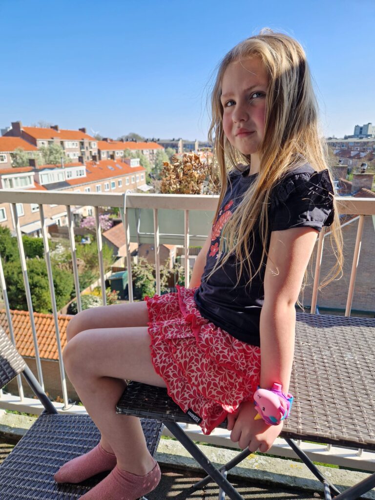 Isabel met zomerkleding